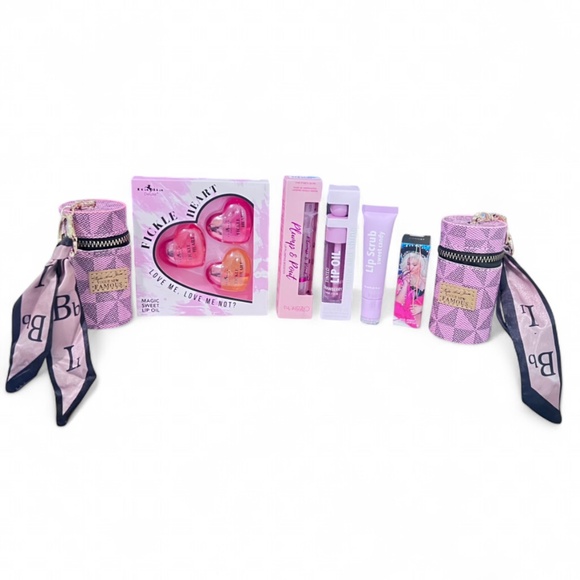 Lip Bundle-1 Kylie Jenner Lipstick, 4 Glosses, 1 Scrub, & 2 Key/Bag Holders - Picture 1 of 7